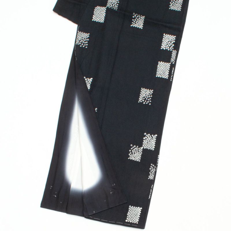 美品】飛び柄小紋 絞り染め 疋田 崩し市松 黒 仕付け糸付き 正絹 袷